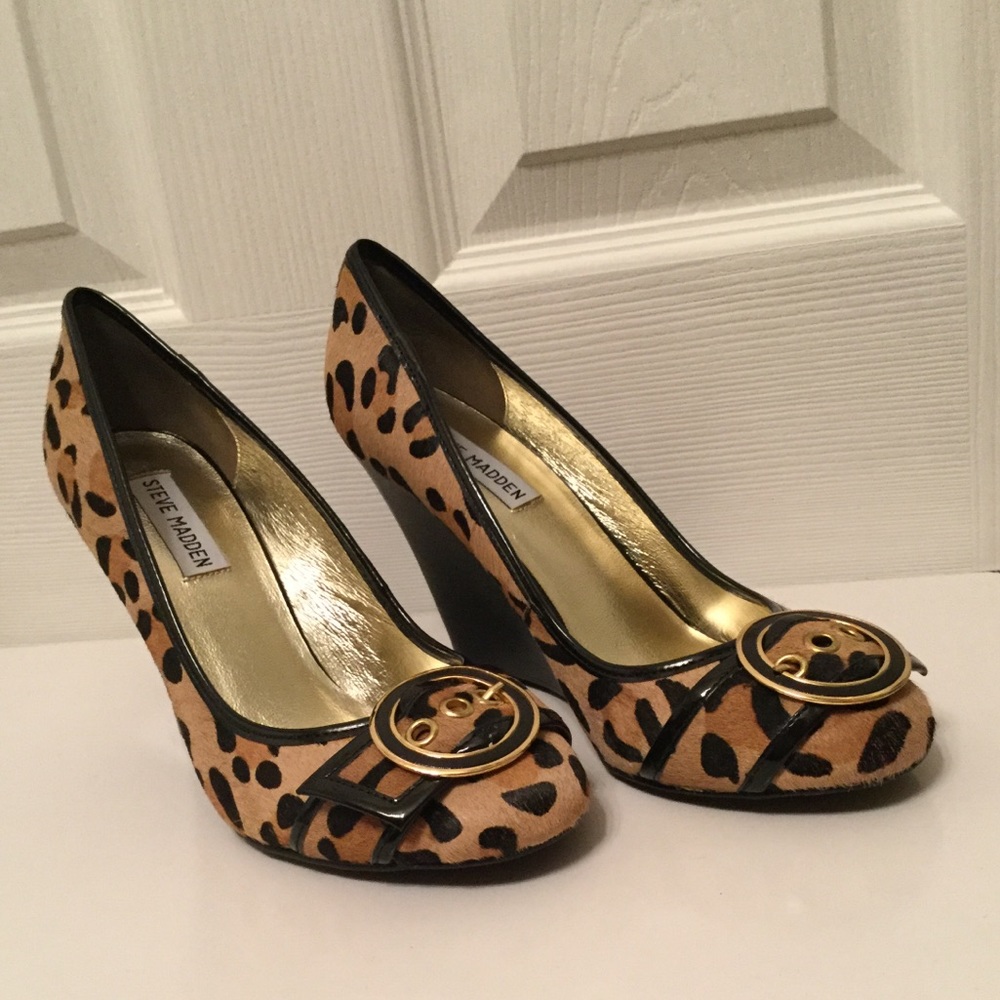 Steve Madden Leopard Wedge 8.5